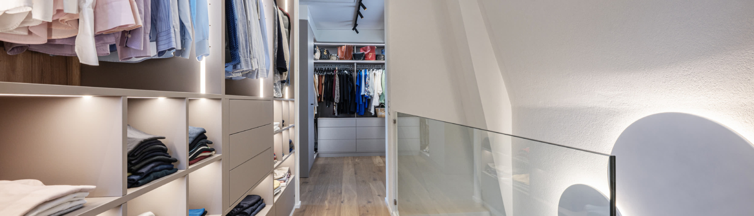 Suarato Dressing Sur Mesure Avec Led Et Tiroirs